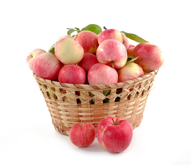 Fra æbleskræller til gourmet: Kreative opskrifter med skrællede æbler